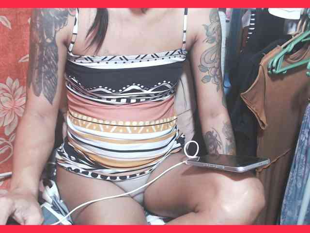 Vella00 Live Webcam on BongaCams