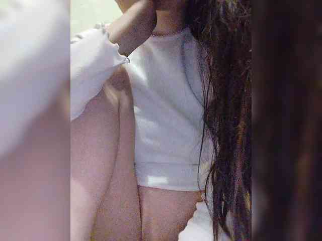 Krasotka_777 webcam