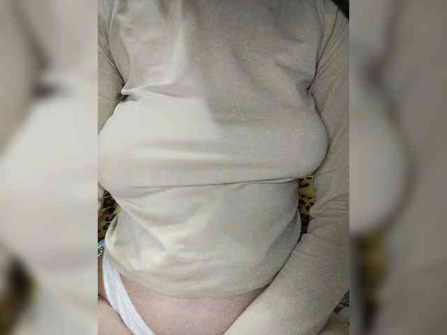 Krasotka_777 webcam