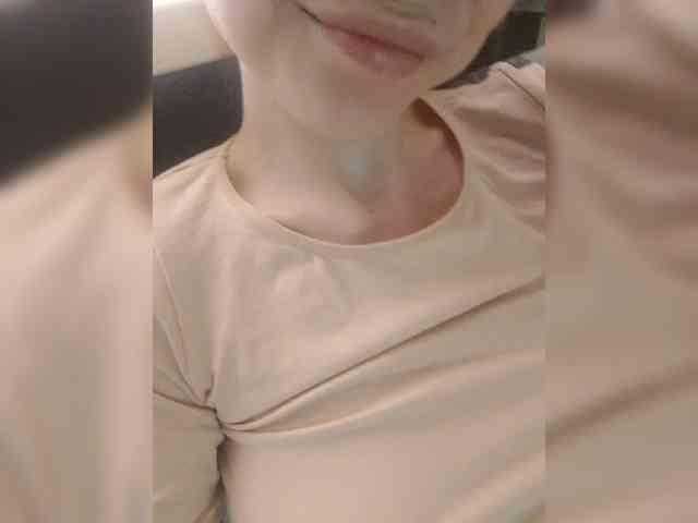Krasotka_777 webcam