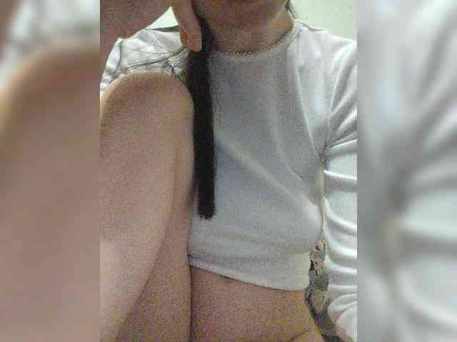 Krasotka_777 webcam