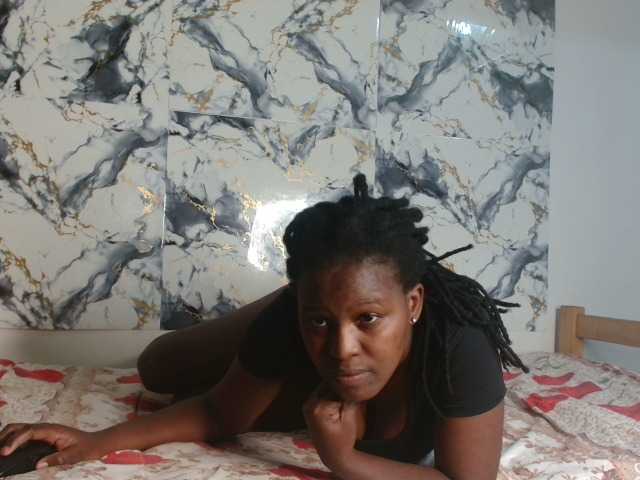 Sassy0319 live cam on BongaCams