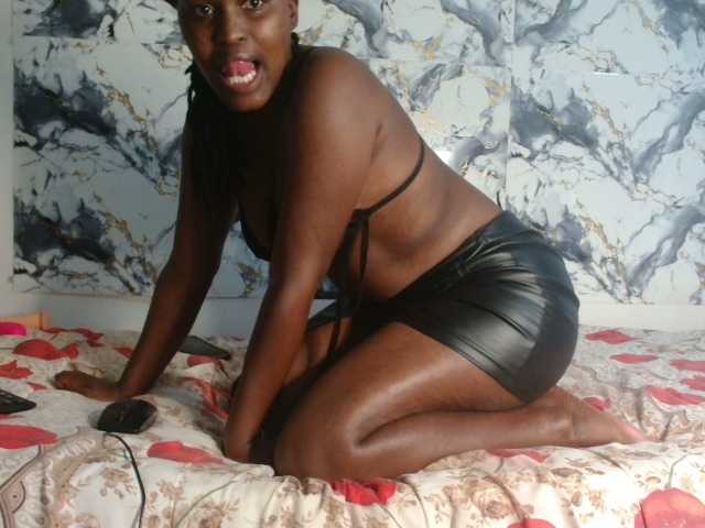Sassy0319 live cam on BongaCams