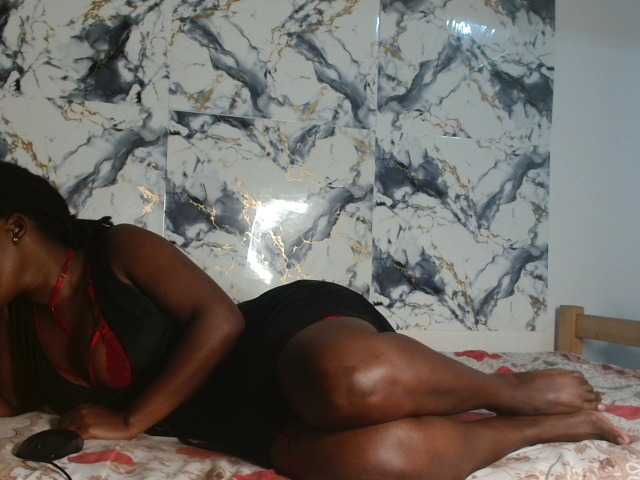 Sassy0319 live cam on BongaCams