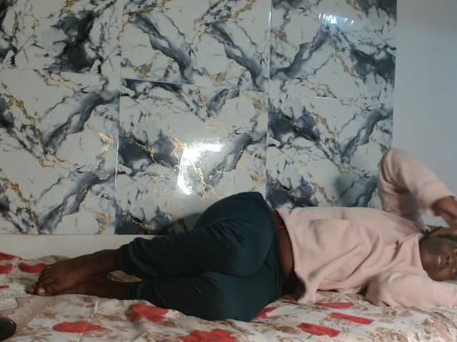 Sassy0319 live cam on BongaCams