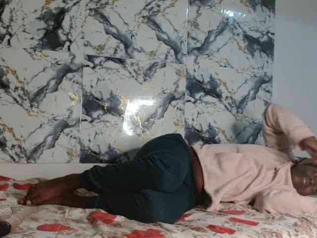 Model: Sassy0319