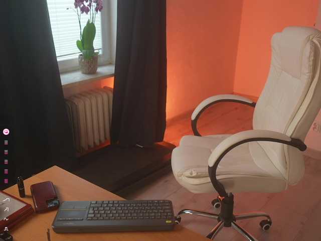 SpecialART live cam on BongaCams