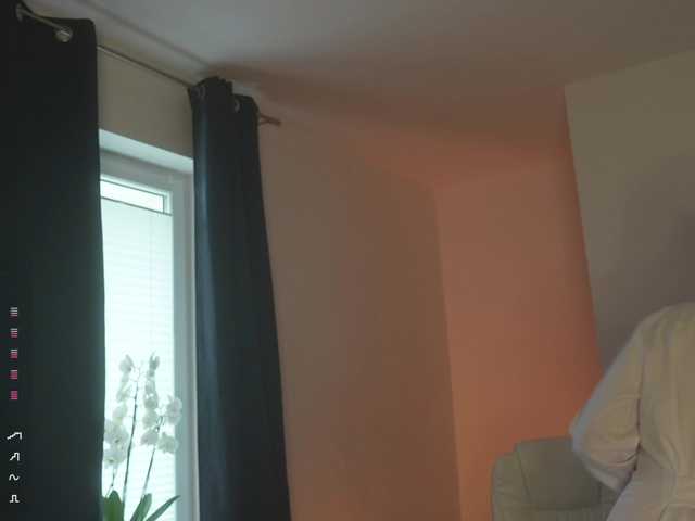 SpecialART live cam on BongaCams