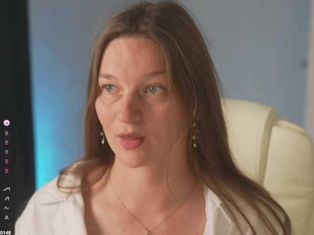 SpecialART live cam on BongaCams