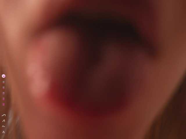 SpecialART live cam on BongaCams