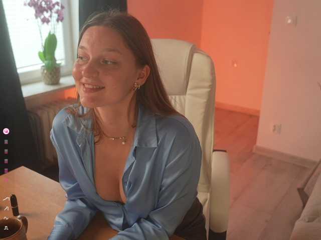 SpecialART live cam on BongaCams