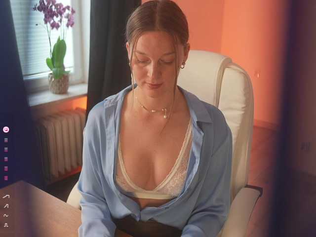 SpecialART live cam on BongaCams