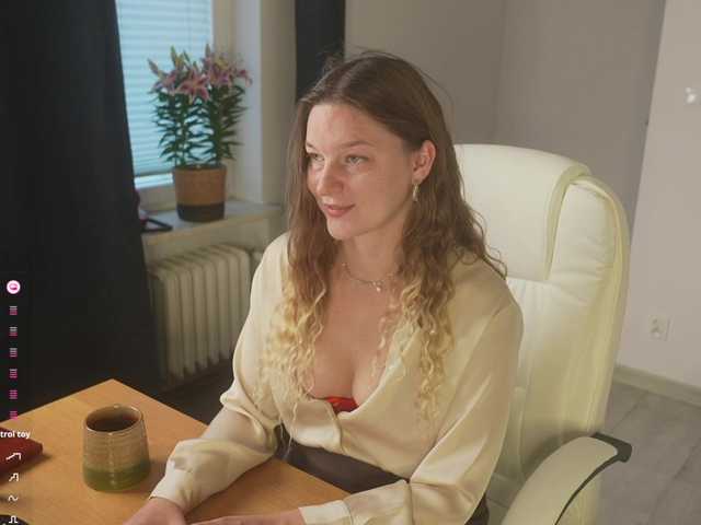 SpecialART live cam on BongaCams