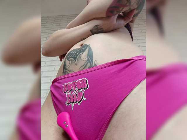 RedFox9595's BongaCams show and profile