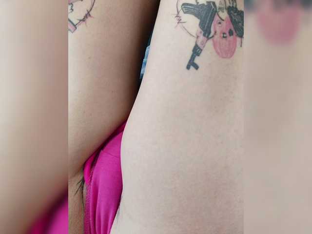 RedFox9595's BongaCams show and profile