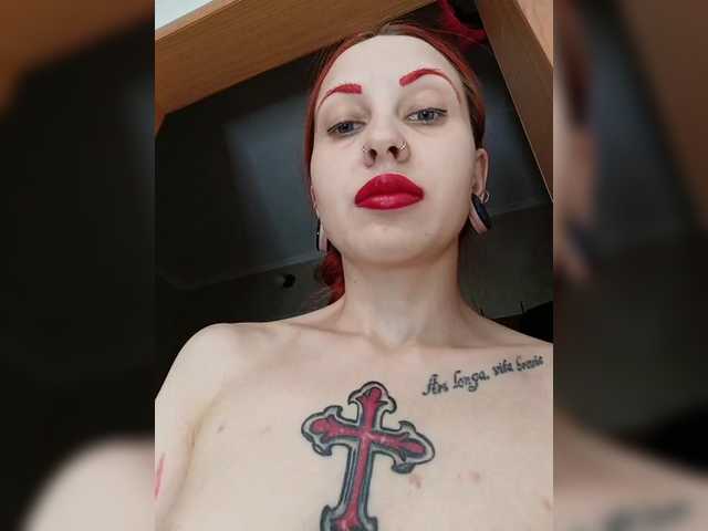 le modèle Nastya_Fox est en webcam porno dans un show sur le site bongacams, il possède les tags suivants: White/Caucasian,Redhead,Trimmed