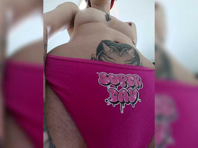 RedFox9595's BongaCams show and profile