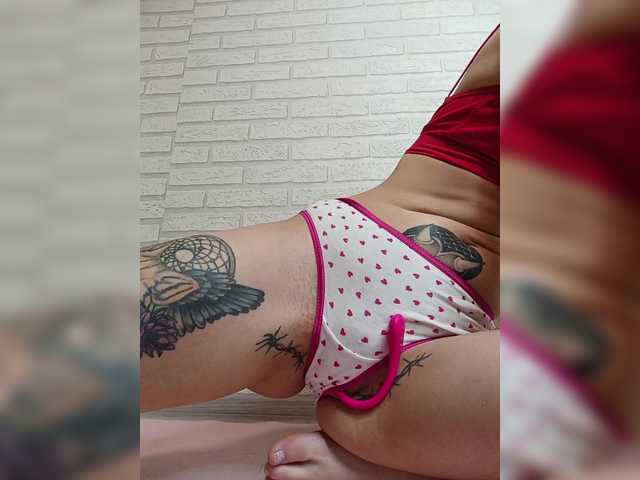 RedFox9595's BongaCams show and profile