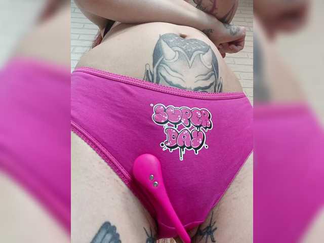 RedFox9595's BongaCams show and profile