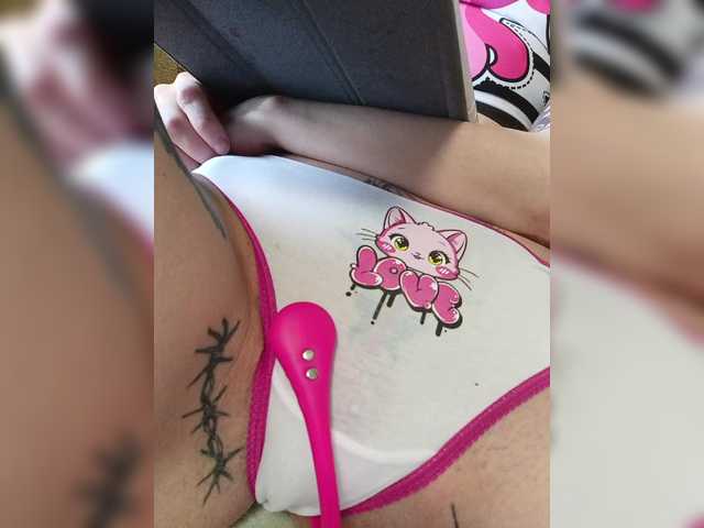 RedFox9595's BongaCams show and profile