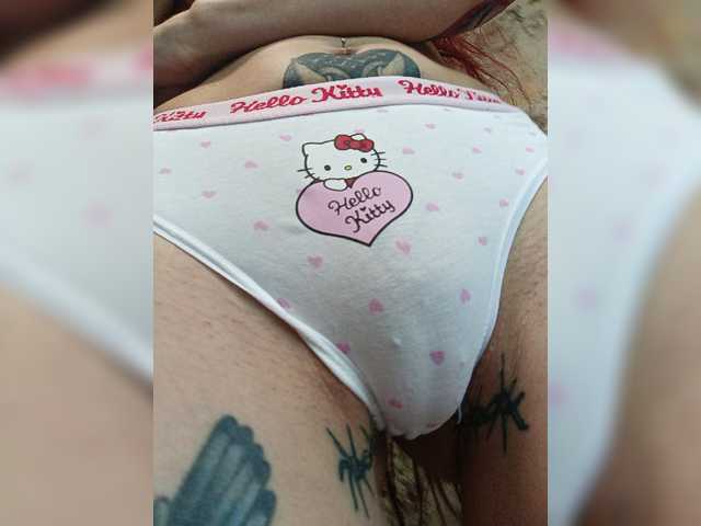 RedFox9595 live cam on BongaCams