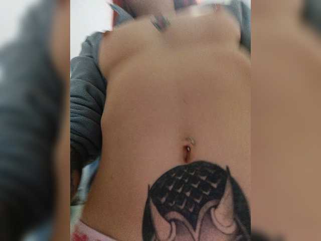 RedFox9595 live cam on BongaCams