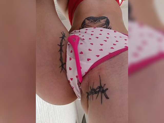 RedFox9595's BongaCams show and profile