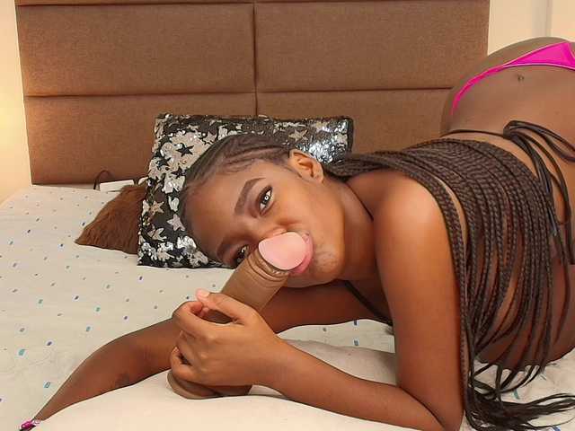 NatashaaTaylor live cam on BongaCams