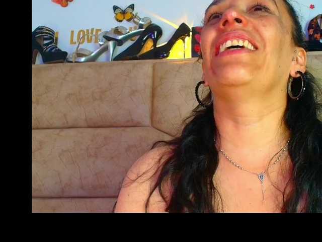 ShanteyLaurent live cam on BongaCams