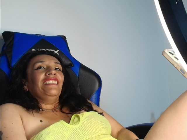 ShanteyLaurent live cam on BongaCams