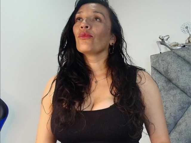 ShanteyLaurent live cam on BongaCams