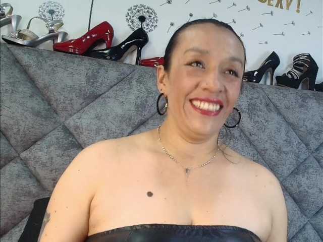 ShanteyLaurent live cam on BongaCams