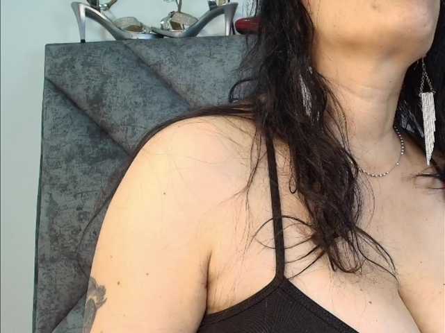 ShanteyLaurent live cam on BongaCams
