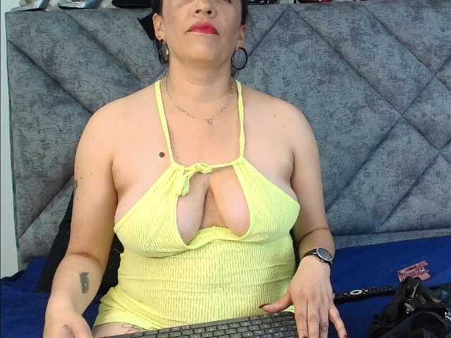ShanteyLaurent live cam on BongaCams