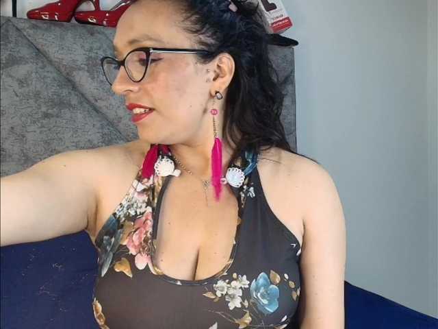 ShanteyLaurent live cam on BongaCams