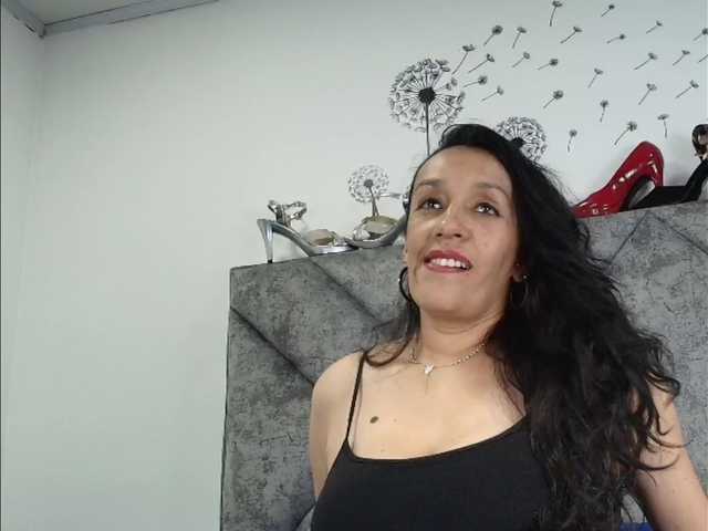 ShanteyLaurent live cam on BongaCams