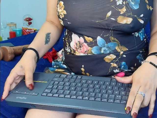 ShanteyLaurent live cam on BongaCams