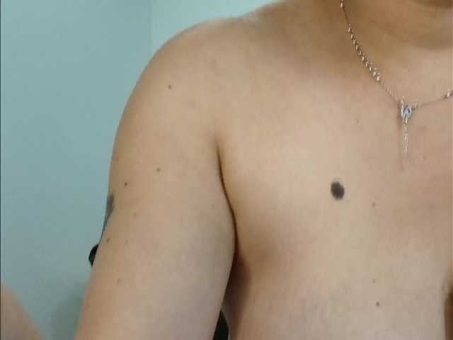 ShanteyLaurent live webcam show
