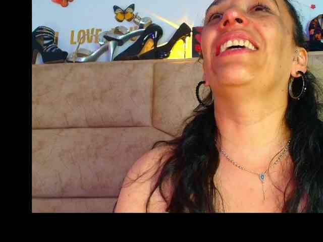ShanteyLaurent webcam