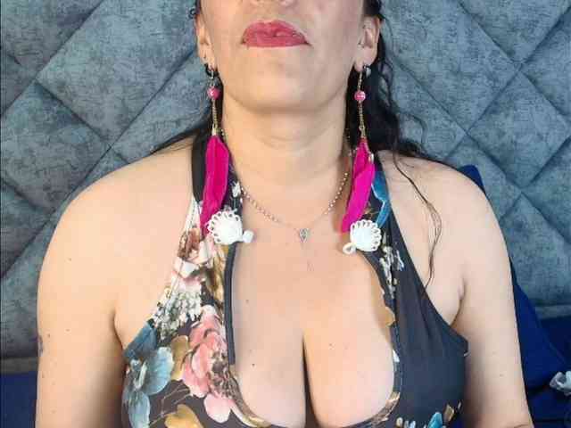 ShanteyLaurent webcam