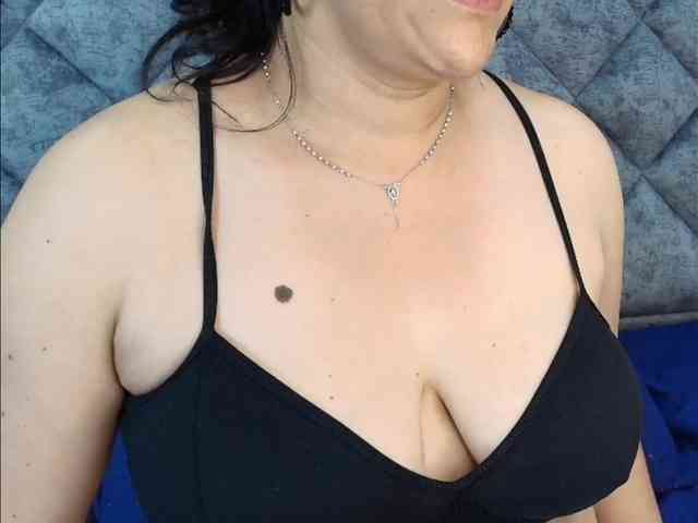 ShanteyLaurent webcam