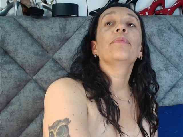 ShanteyLaurent webcam