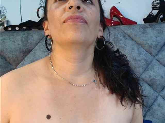 ShanteyLaurent webcam