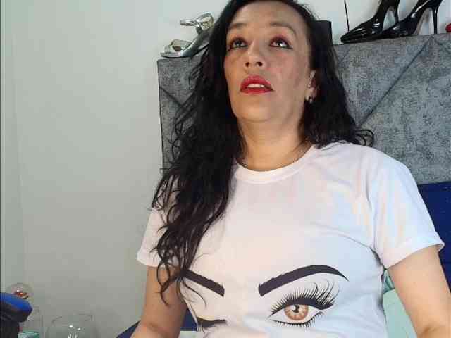 ShanteyLaurent webcam