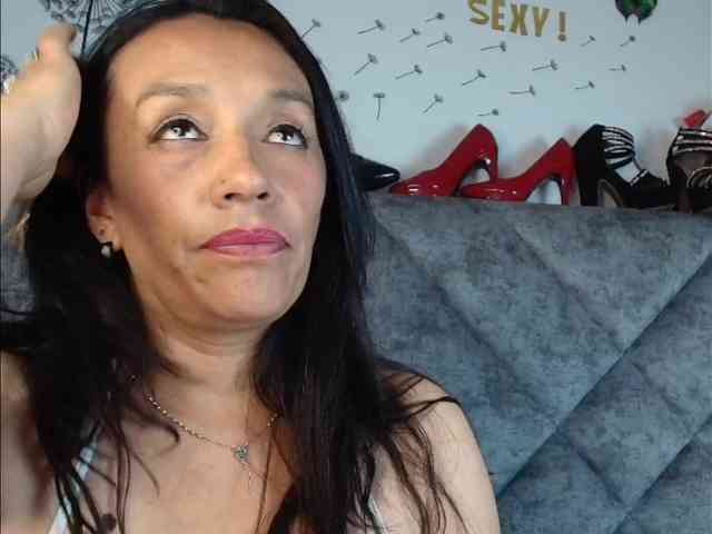 ShanteyLaurent webcam