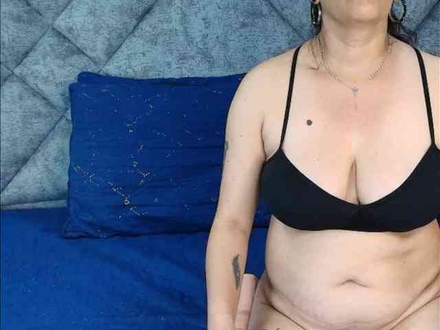 ShanteyLaurent webcam