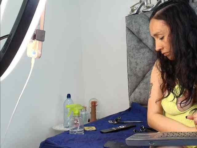 ShanteyLaurent webcam