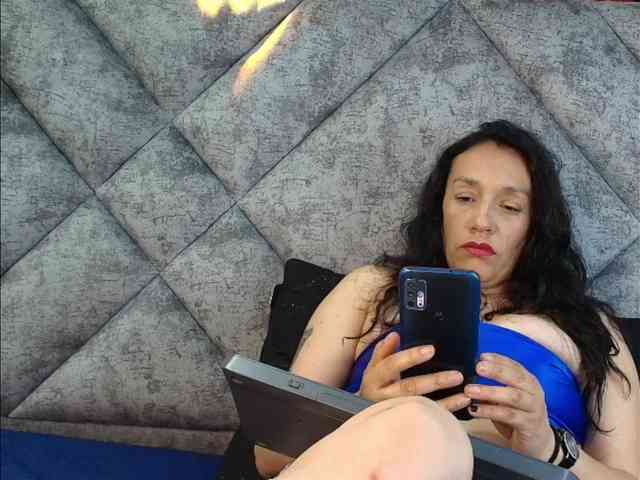 ShanteyLaurent webcam