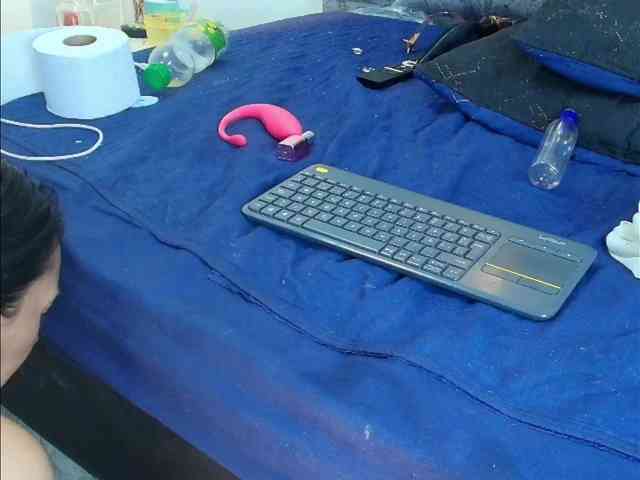 ShanteyLaurent webcam