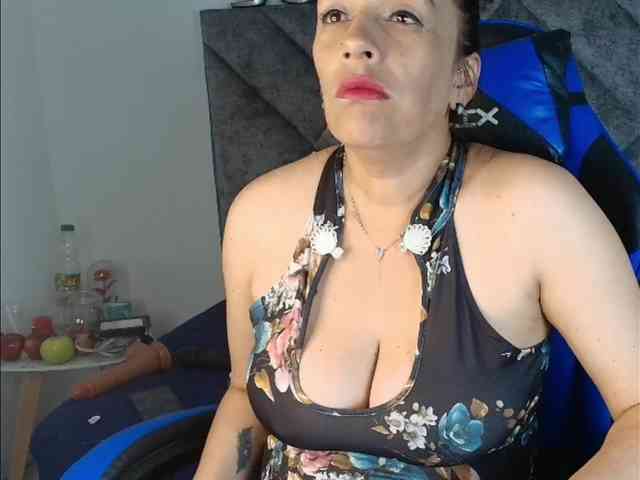 ShanteyLaurent Sex Cam Show